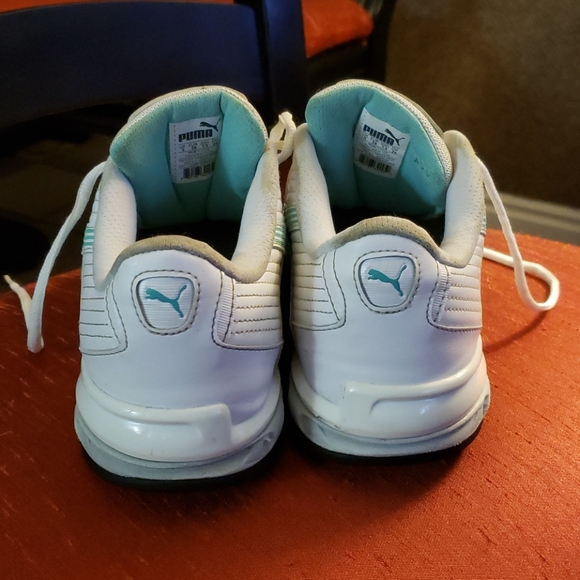 Puma shoes - Picture 3 of 4